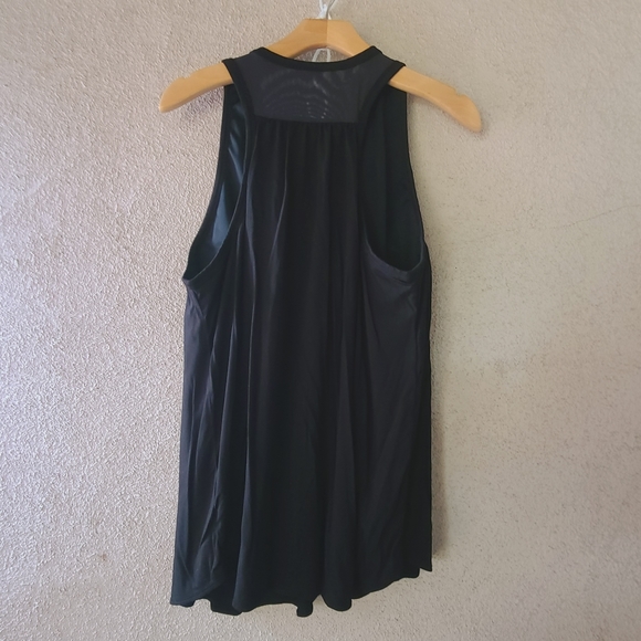 EUC SHEBIRD builtin bra raceback top - Picture 3 of 7